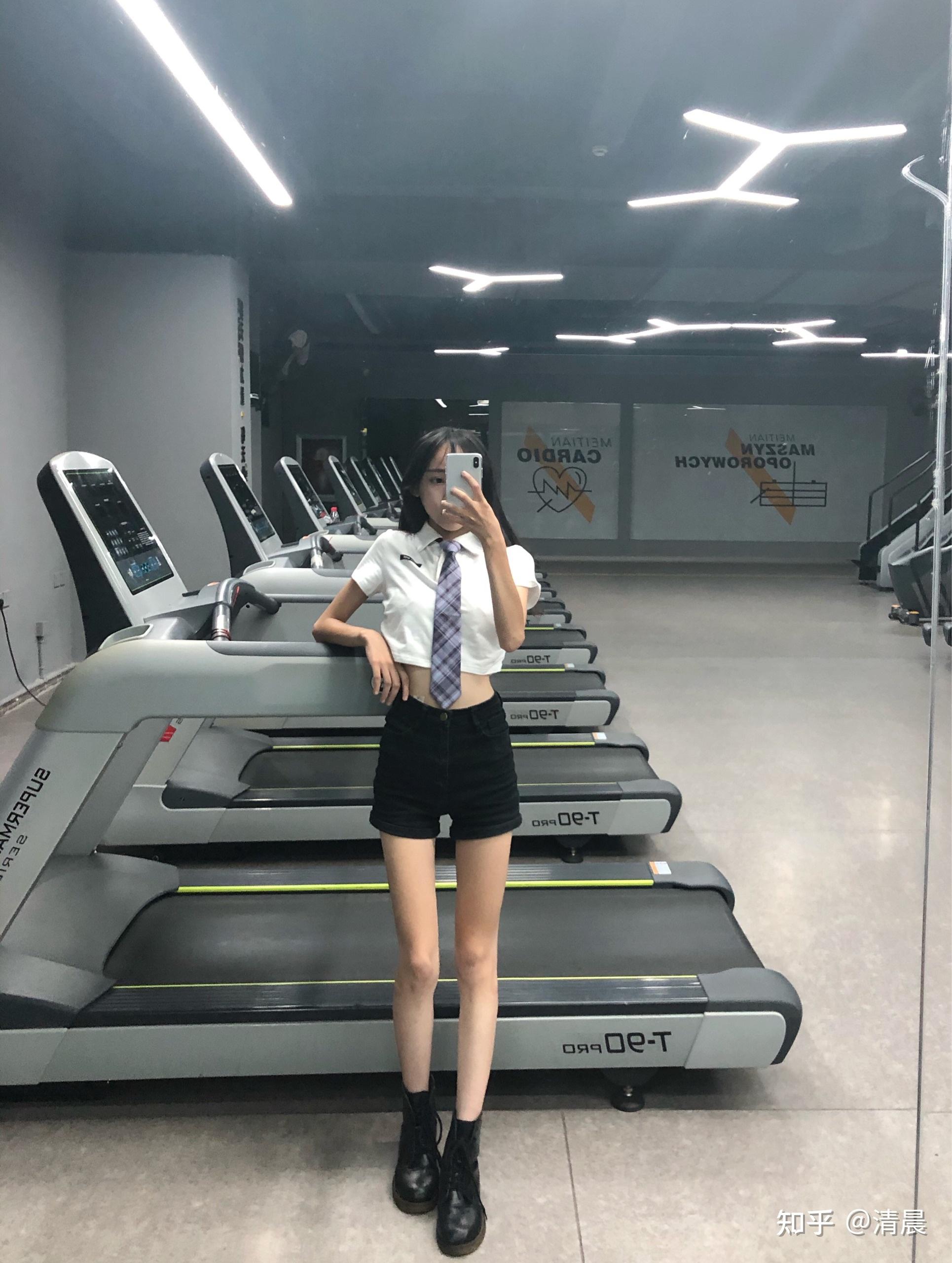 关注问题 67 写回答 登录/注册 身材 瘦腿 美腿 腿型 腿 女生腿太