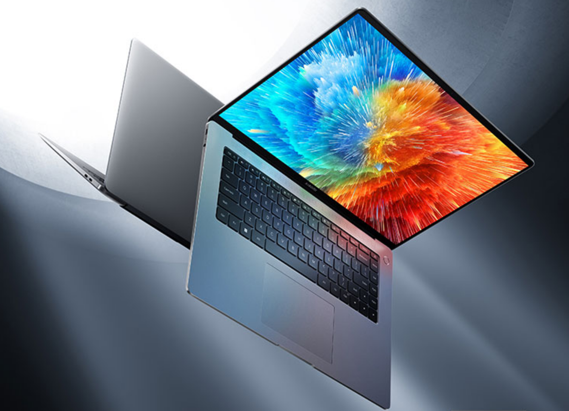 这几天跟xiaomi book有关的话题真是吵得不可开交,一方认为小米精致