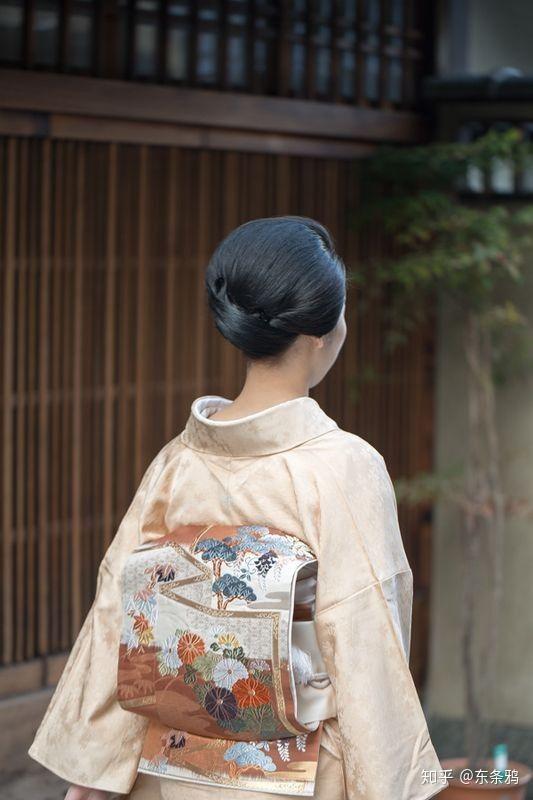 大家更喜欢汉服和服韩服的哪个