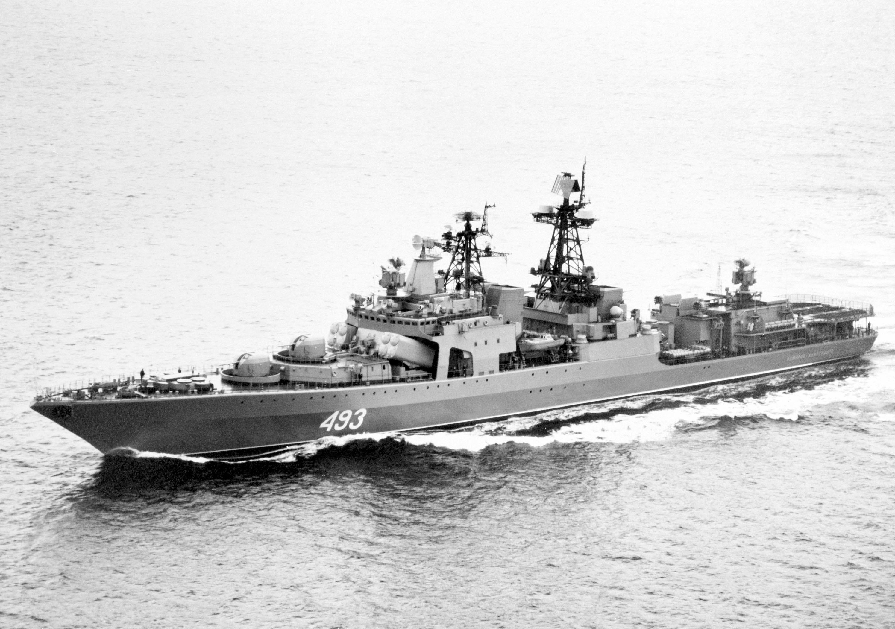苏联47工程驱逐舰图片
