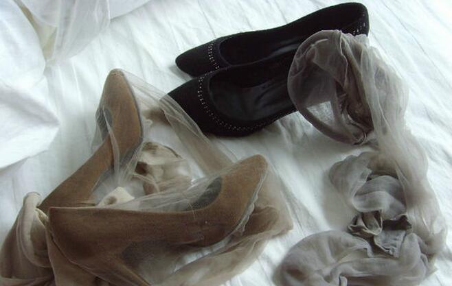 作为女生,你在大学里有没有被人偷过丝袜? - 知乎