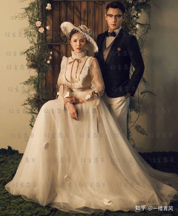 中式结婚礼服与西式结婚礼服相比谁更美谁更有内涵