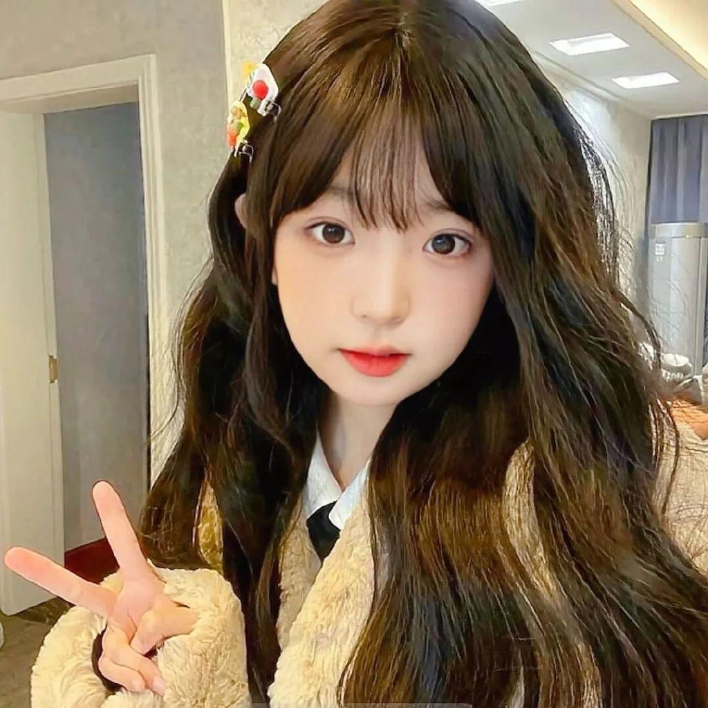 有没有很酷很拽的头像呀?(很酷很拽的图片女生)