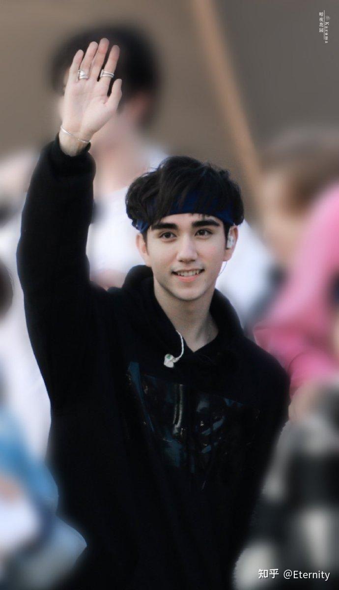 如何评价创造营2021中和马庆怜米卡的颜值和实力