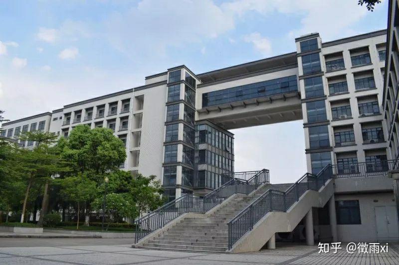 可以介紹一下廣東技術師範大學的宿舍嗎