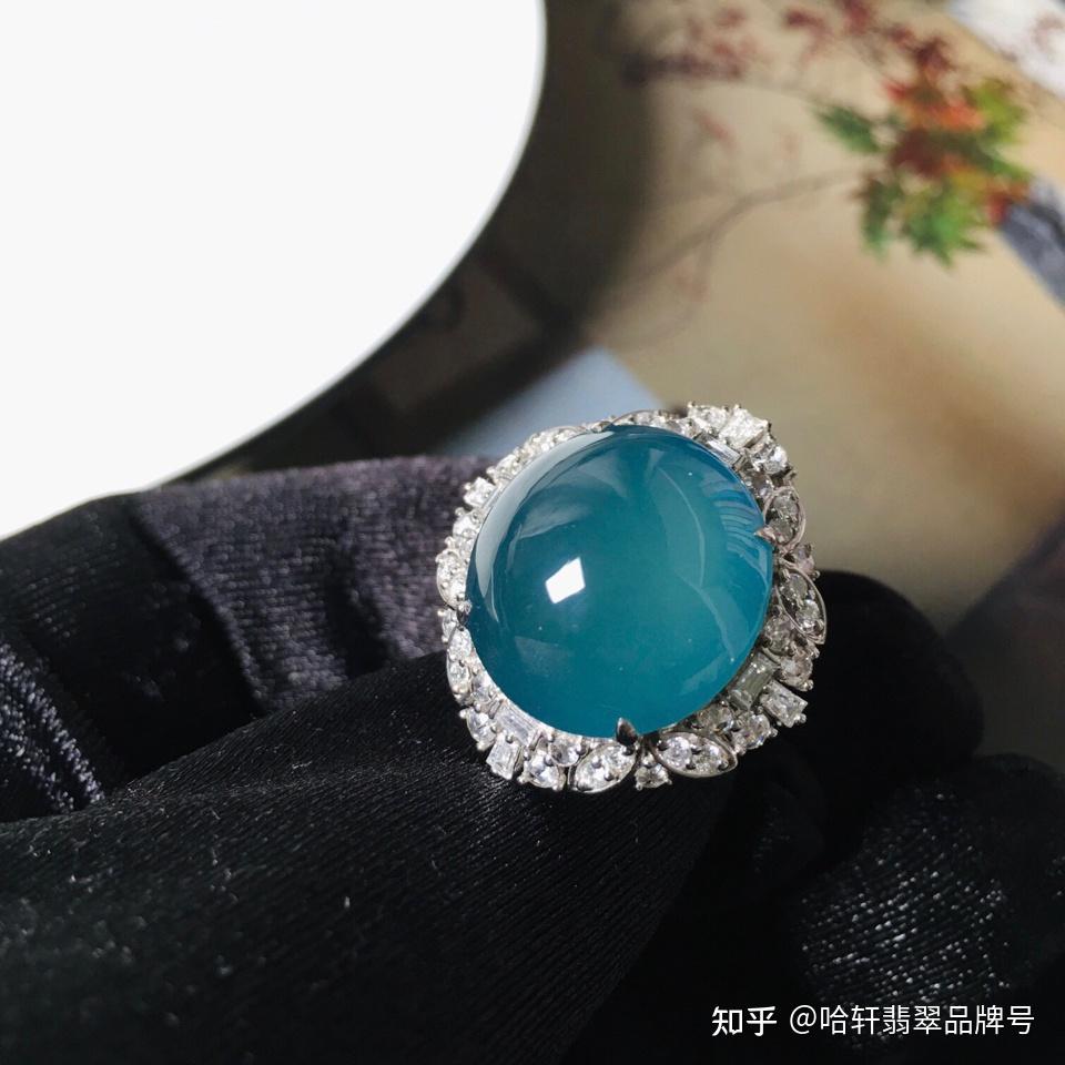 哈轩翡翠」高颜值的天青冻酷似天空蓝翡翠，普通人该如何分辨？ - 知乎