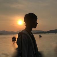 Zhihu profile picture for @rests