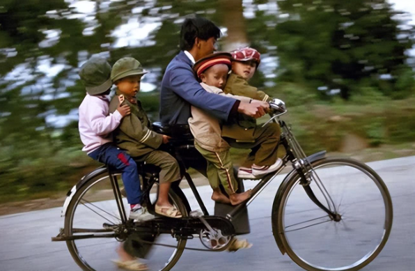 70年代,一辆"凤凰牌"自行车160元,放到现在值多少钱呢? - 知乎