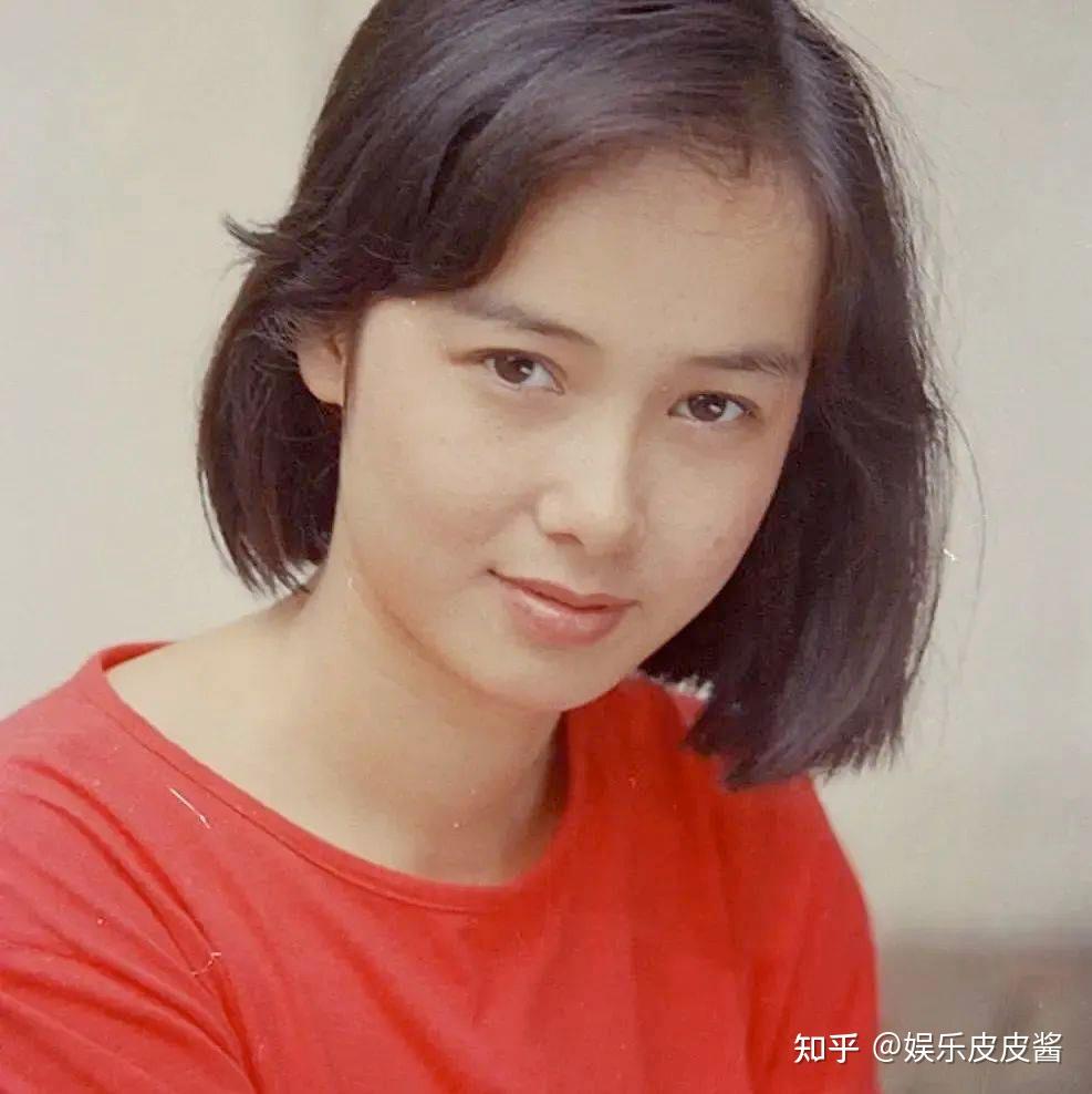 蒋雯丽 蒋雯丽：做过工人，嫁给“丑男”，经历过绯闻，如今婚姻依旧幸福- 知乎