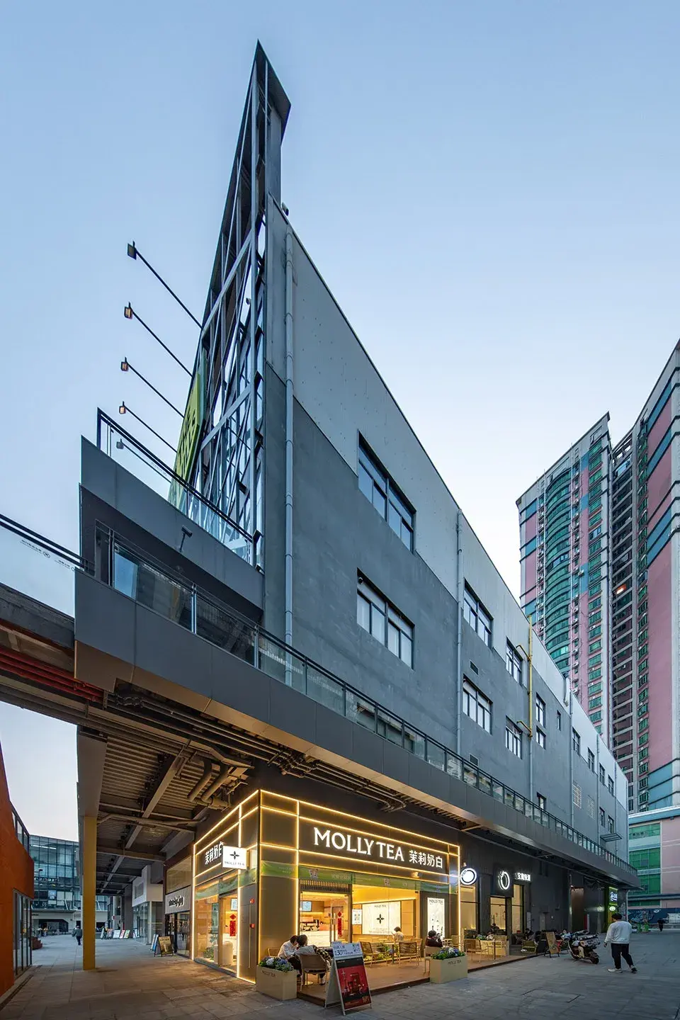 城市之丘THE HILLS：以非标商业思维展开商贸园区转型的新叙事 - 知乎
