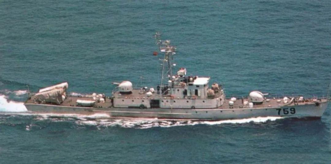 黄水战列舰,驱赶核潜艇,击沉驱逐舰