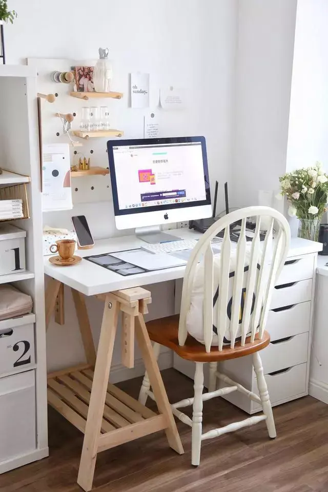 ins风书桌怎样布置