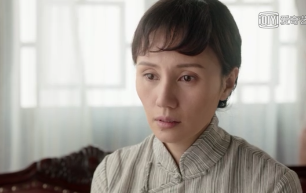 袁泉锋刃美照集与黄渤的感情戏