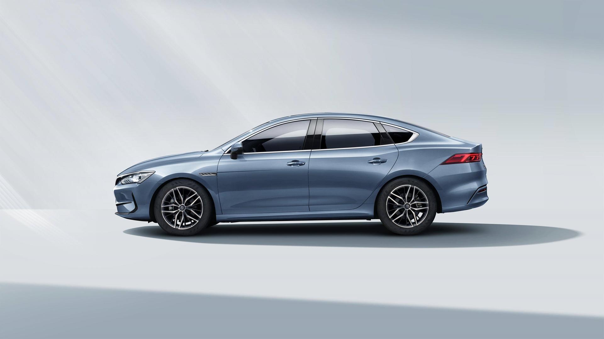 比亚迪秦plus荣耀版上市该车型有哪些设计亮点