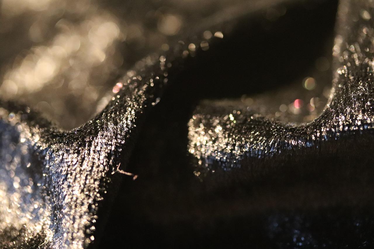 3. 天鹅绒布批发价