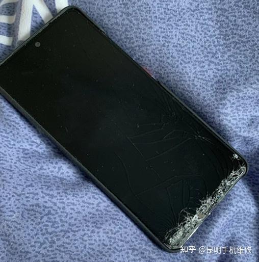 iqoo7换个屏幕总成大概多少钱