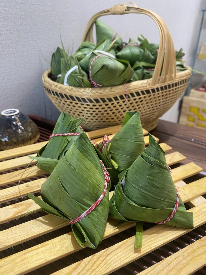 这样的粽叶不要买，教你一招，轻松分辨“返青粽叶” - 知乎