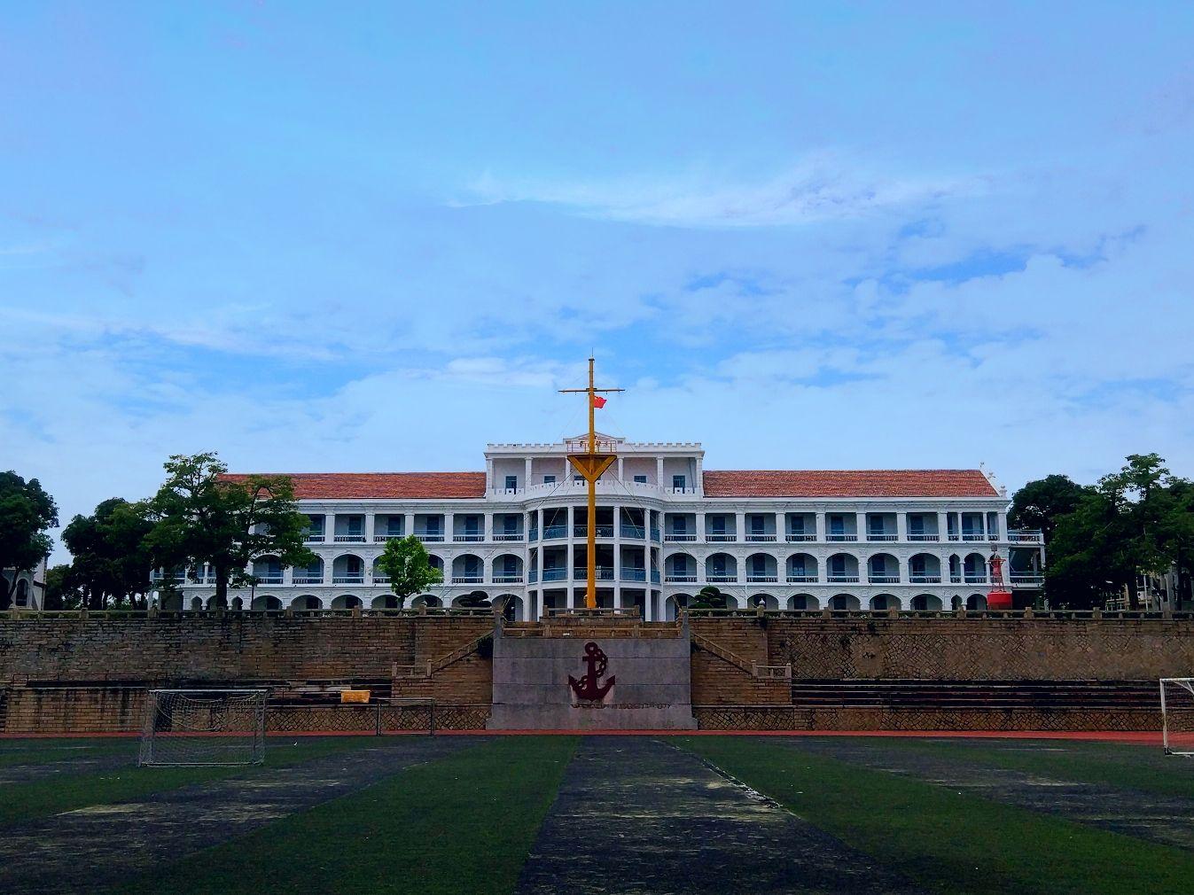 集美大学的航海技术专业值得读吗前景如何
