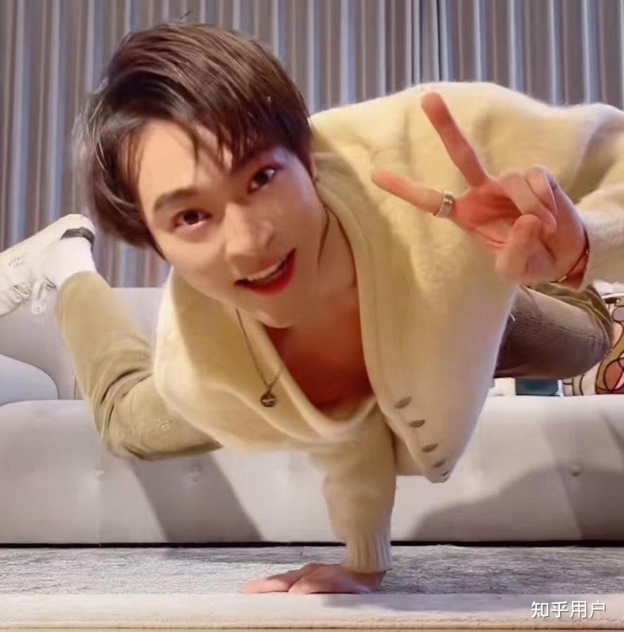 如何评价into1-赞多的身材? - 知乎