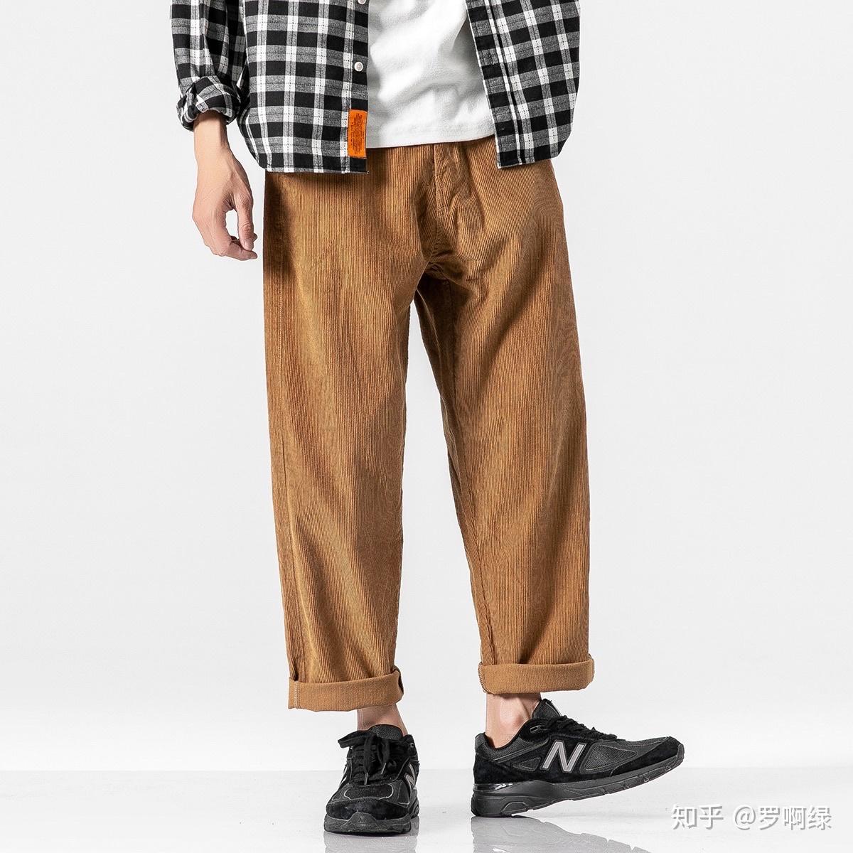 题主男生,咖啡色灯芯绒裤子搭配什么鞋子和衣服? - 知乎