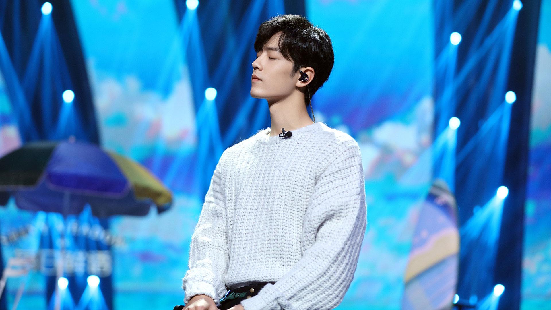 肖战有哪些好看的高清无水印图片(可以当壁纸的那种)? - 知乎