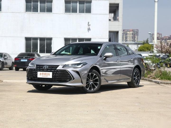 一汽丰田2023款亚洲龙上市 售价19.98万元起