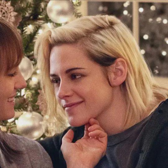 有哪些适合les的情侣头像? - 知乎