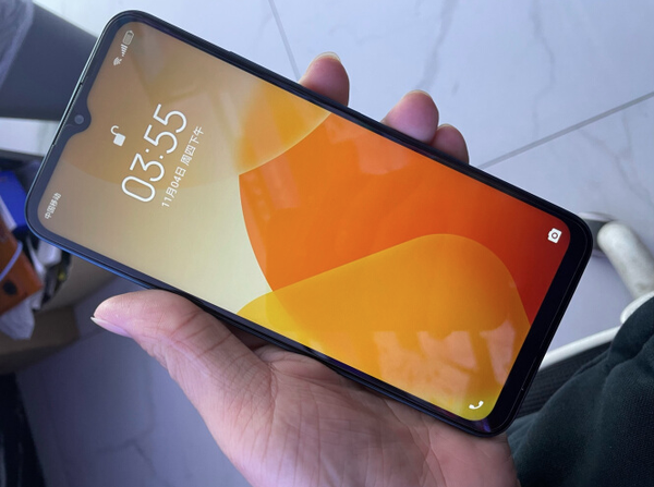 千元机竞争太激烈了,在红米9,oppo a32和酷派cool20之间纠结,哪款更