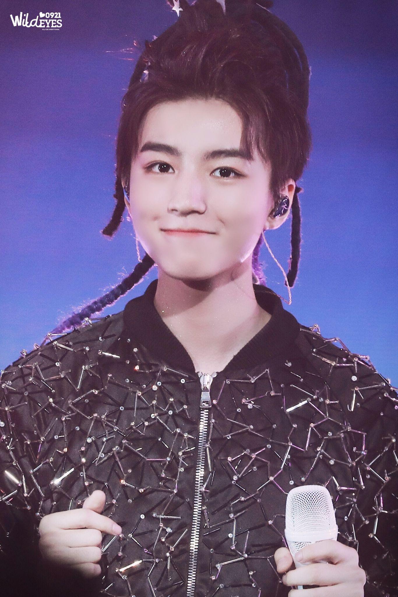 怎样看待王俊凯脏辫造型