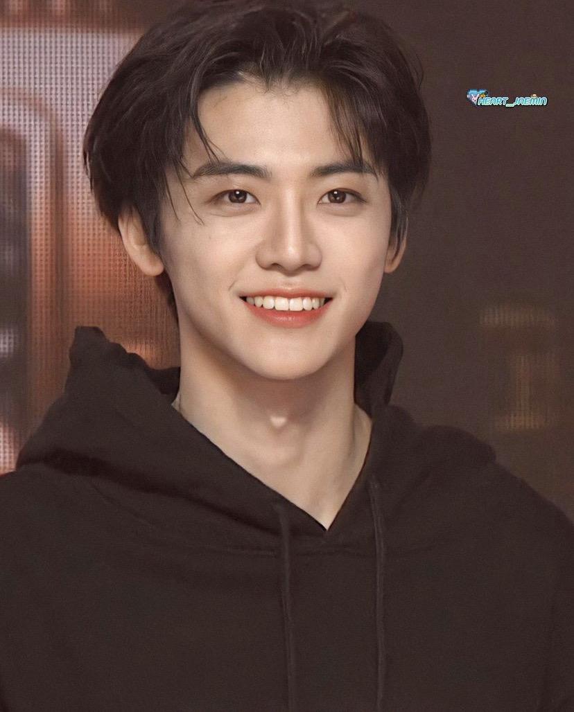 罗渽民有哪些神图? - 知乎