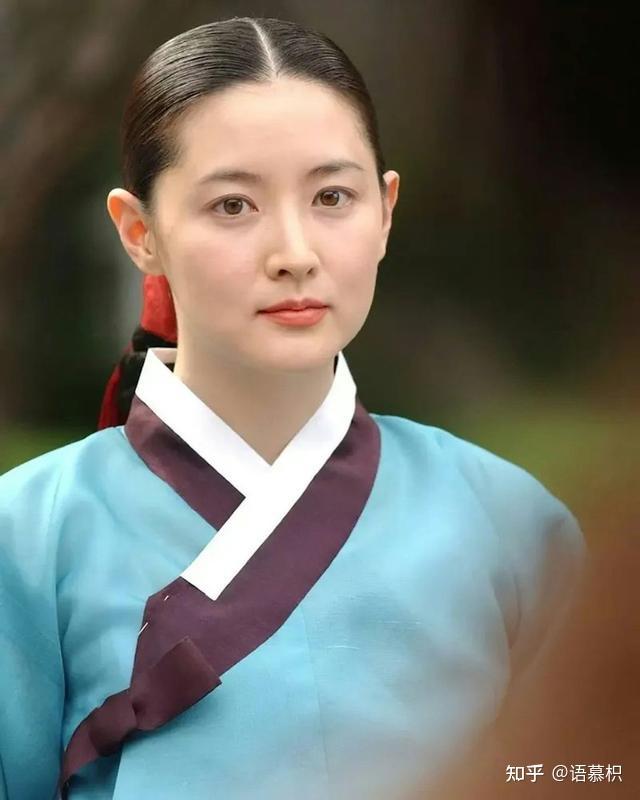 如何评价演员李英爱的颜值和气质