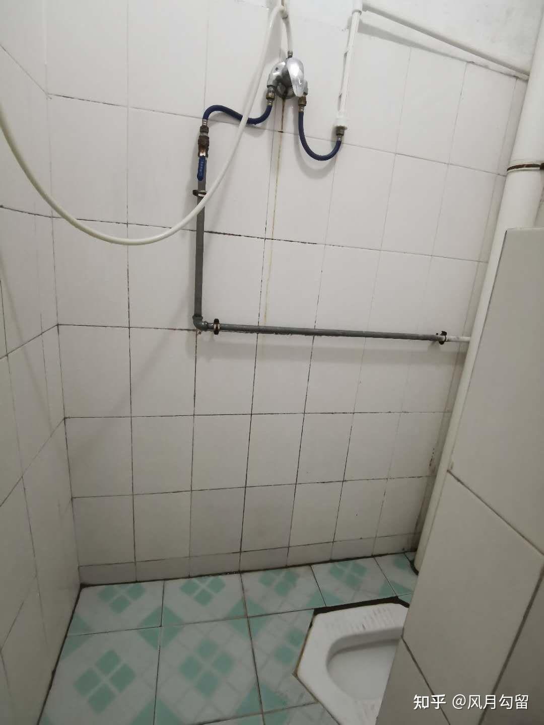 厦门大学芙蓉12宿舍是什么样的有阳台吗可以发发图片吗