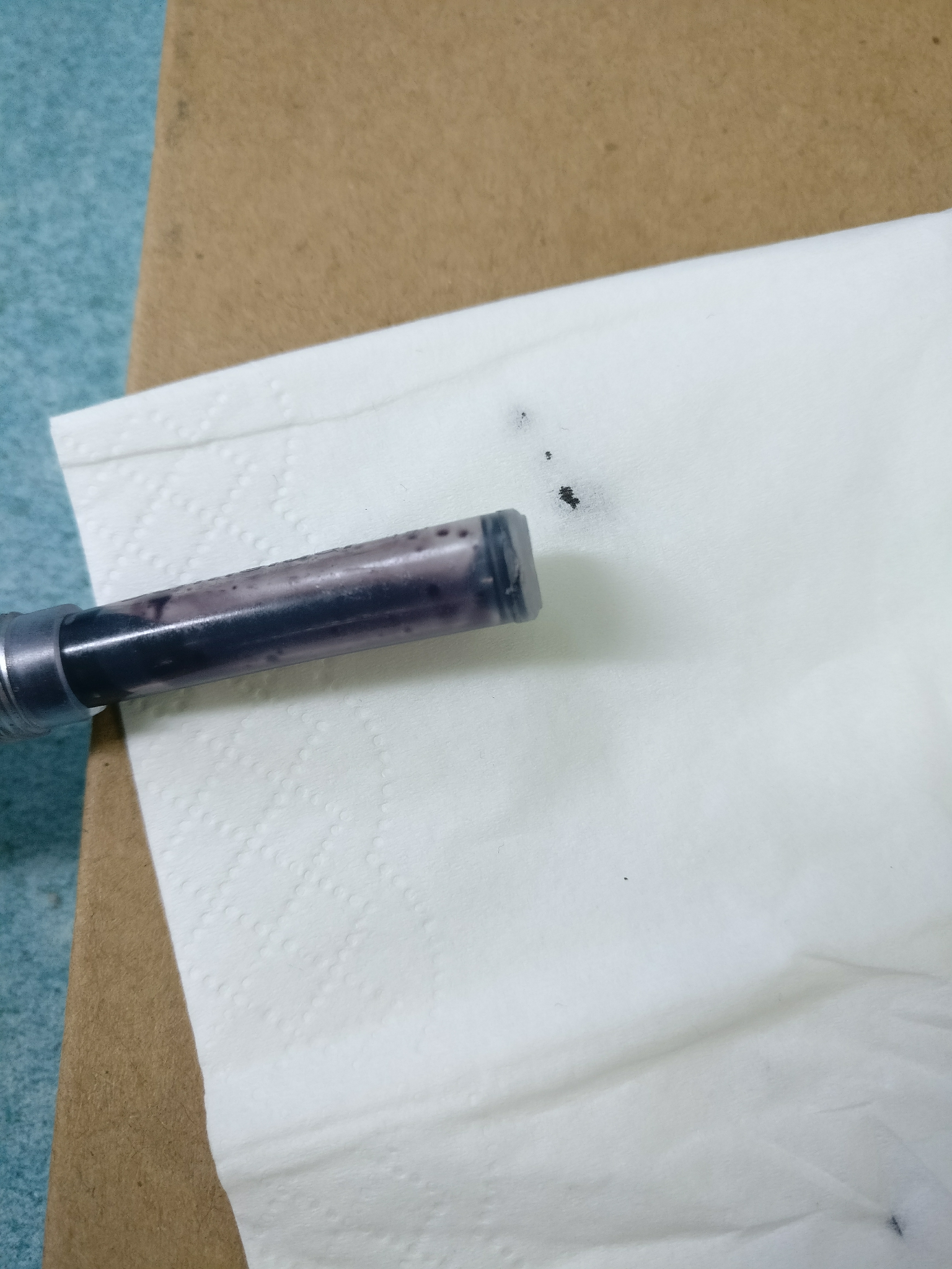 施耐德钢笔漏墨严重吗