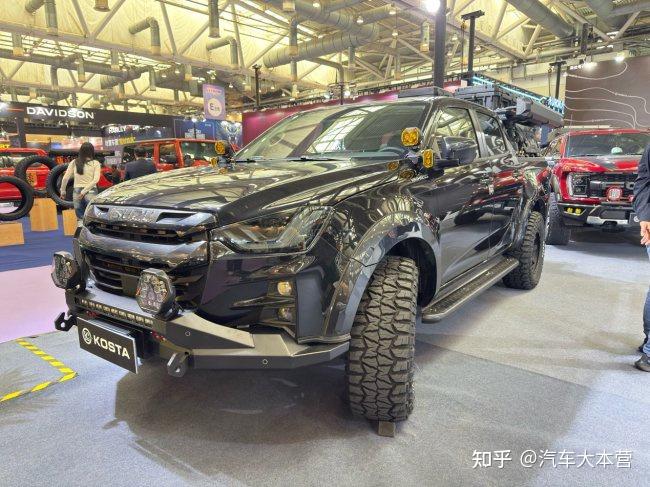 实力即排面!全新D-MAX 3.0T改装车闪耀2026 GT Show