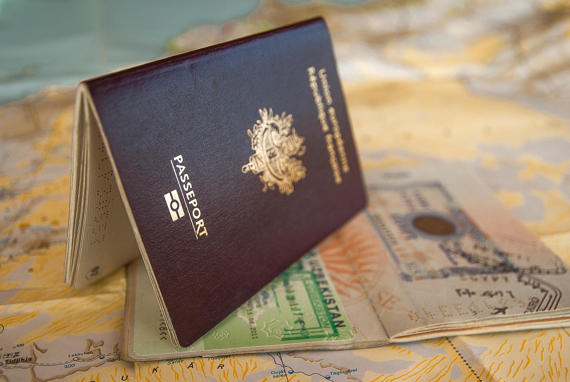 初次出国，办理留学签证要做些什么？