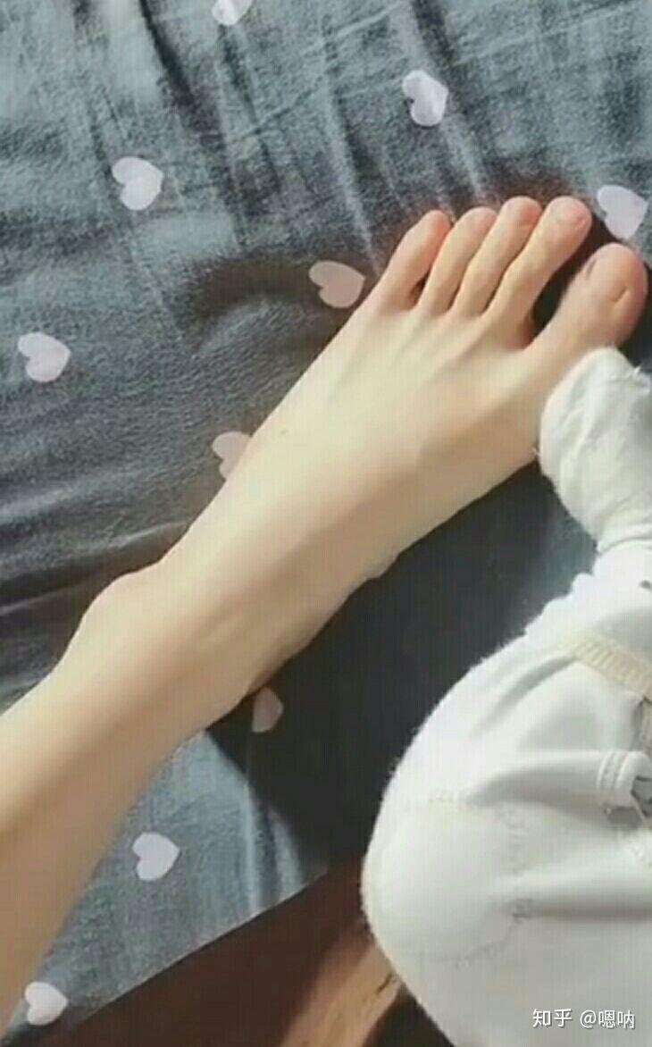 女生什么样的脚才算好看