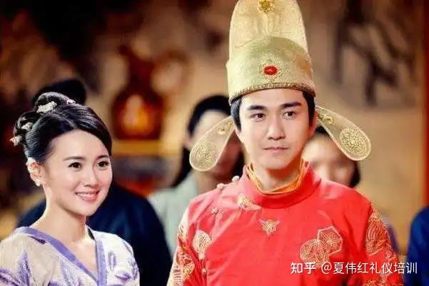 “寡人”“朕”“孤”等字眼并不好听,古代皇帝为何拿来称呼? - 知乎