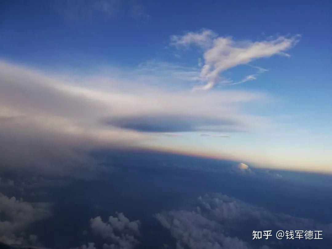 5月28日晚茂名上空出现了火流星,预兆着什么? - 知乎