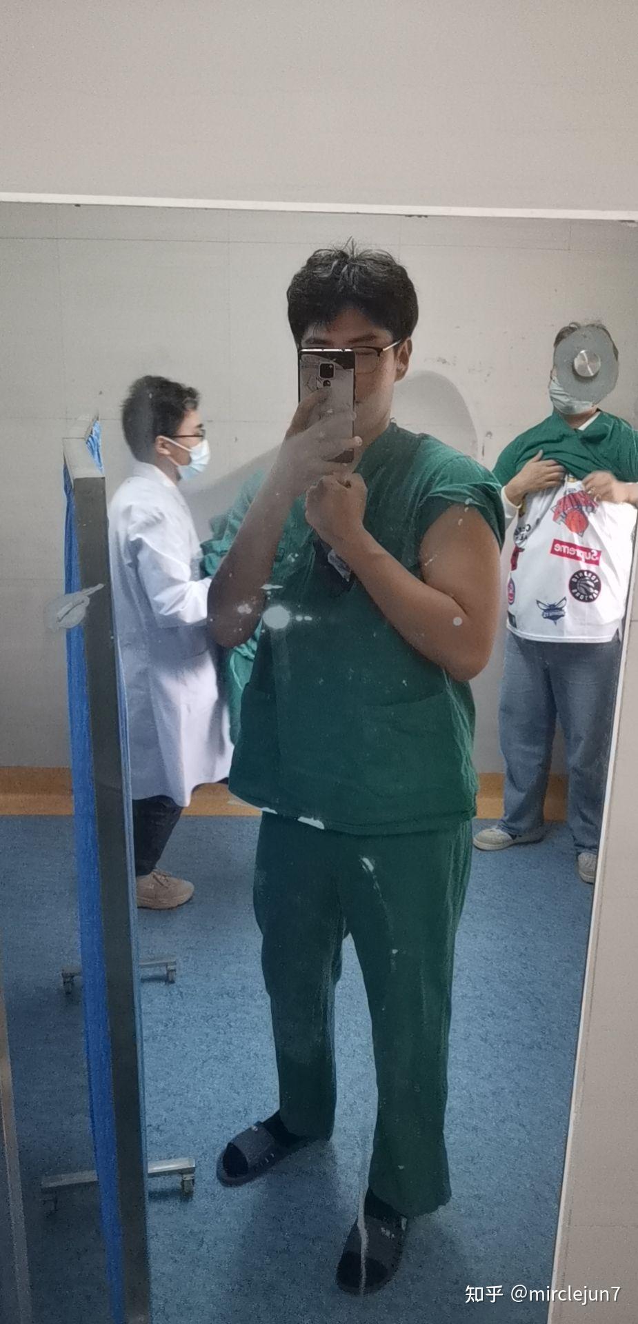 身高190cm体重190斤 是球儿吗? - 知乎