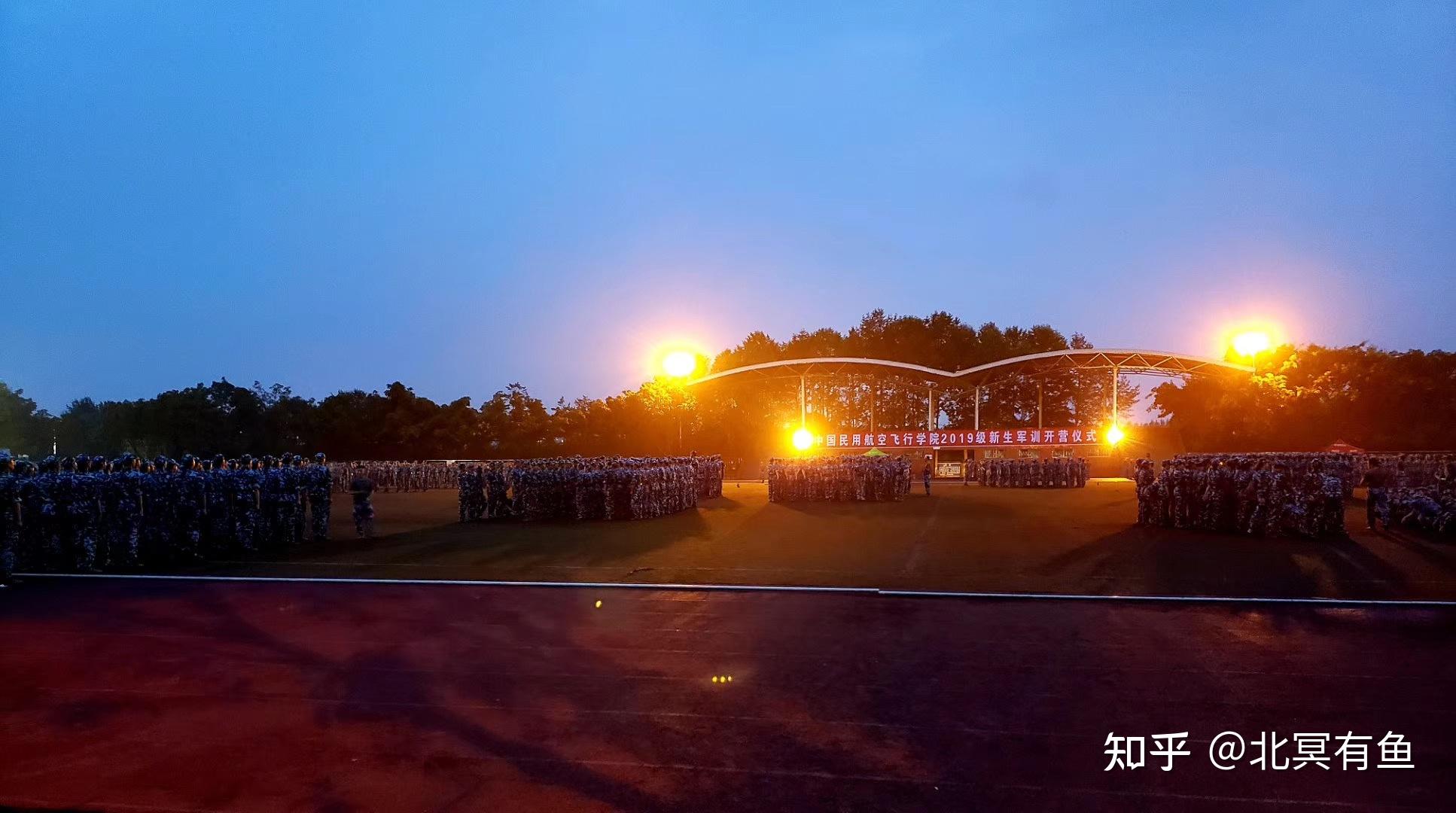 武汉航空飞行学院图片