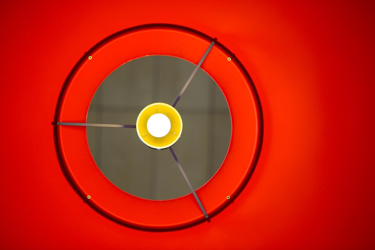 2. 轻松卸除灯管