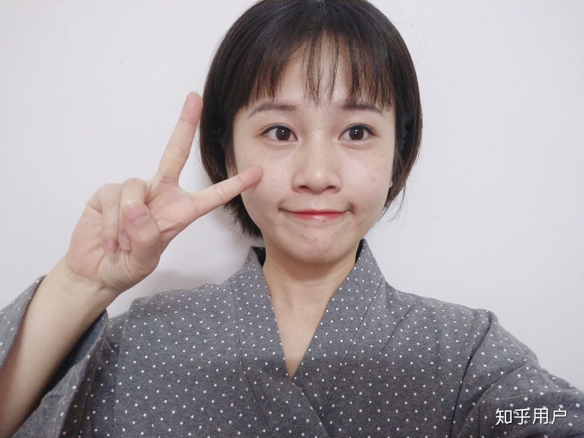 脑袋方额头大的女生留什么发型