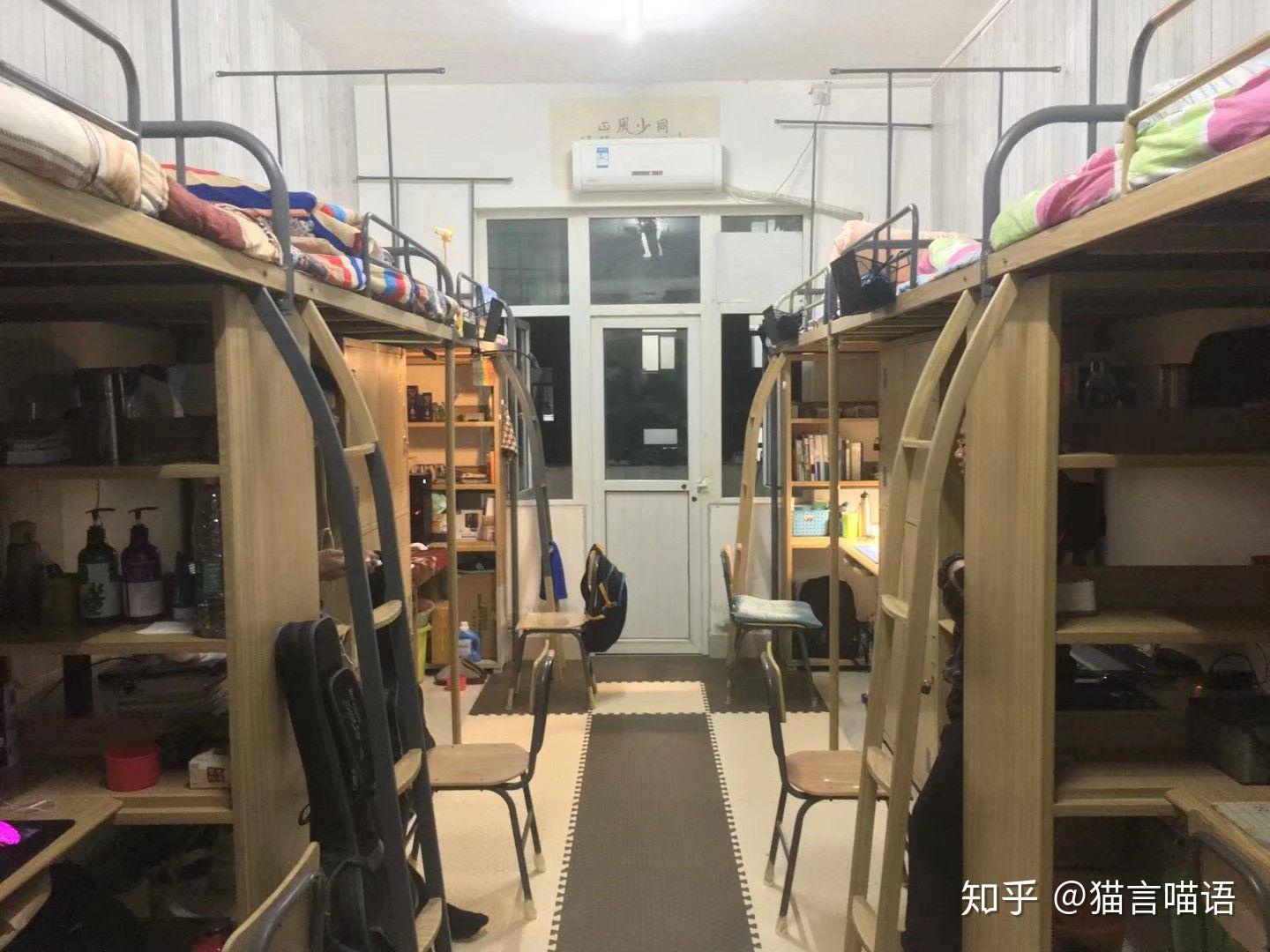 淮南师范学院的宿舍条件如何?校区内有哪些生活设施?