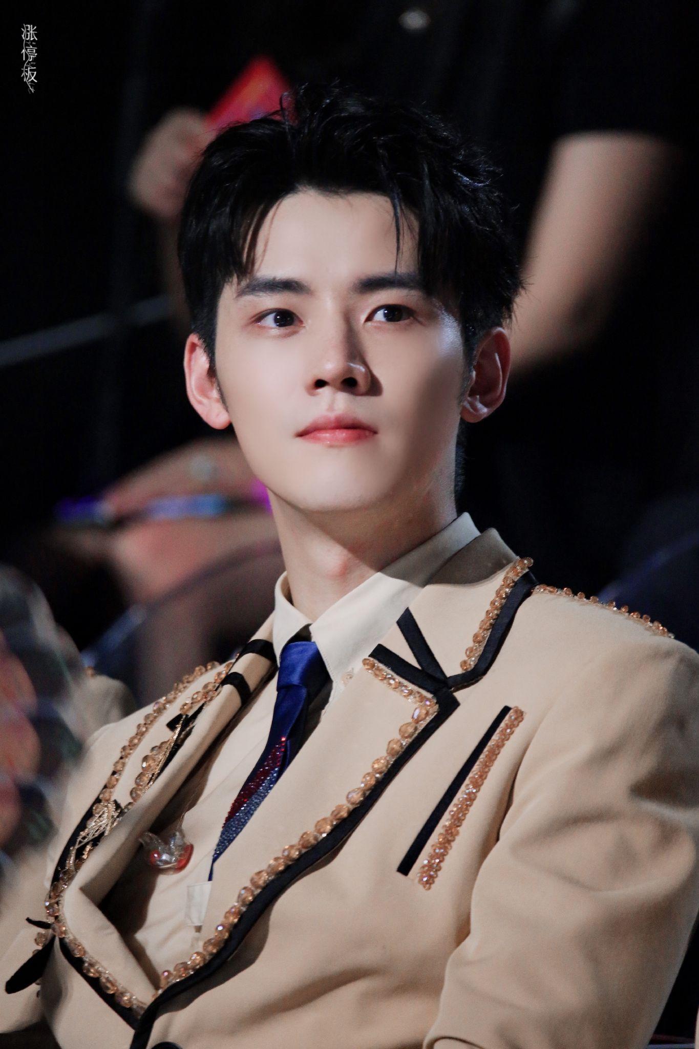 任豪有哪些帅照