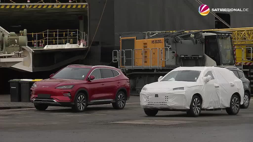 比亚迪开拓者一号到达不莱梅港交车