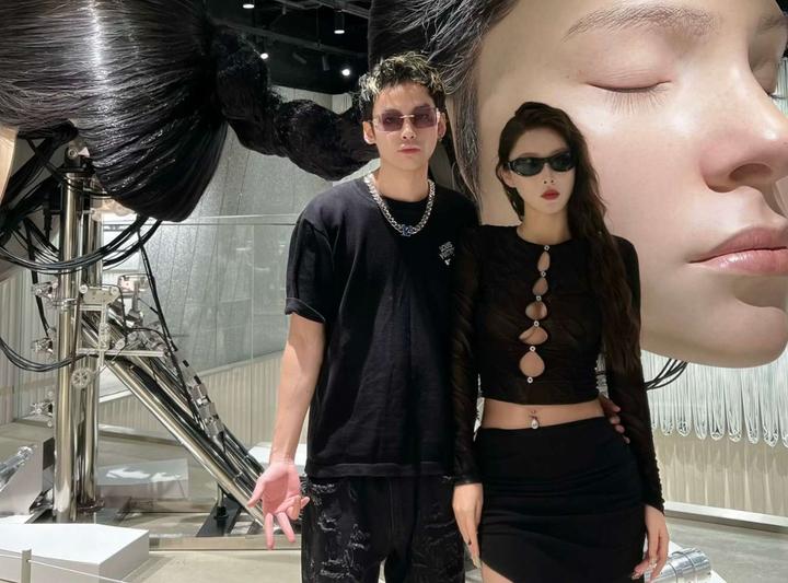 知名Rapper公开退赛!美女终于见到了诺米! - 知乎