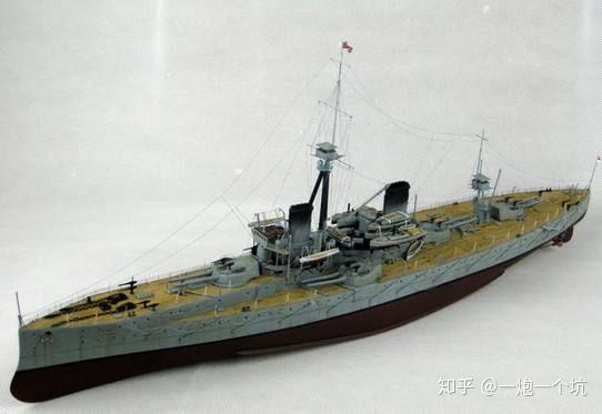 有些战列舰舰桥那么高一炮轰塌怎么办