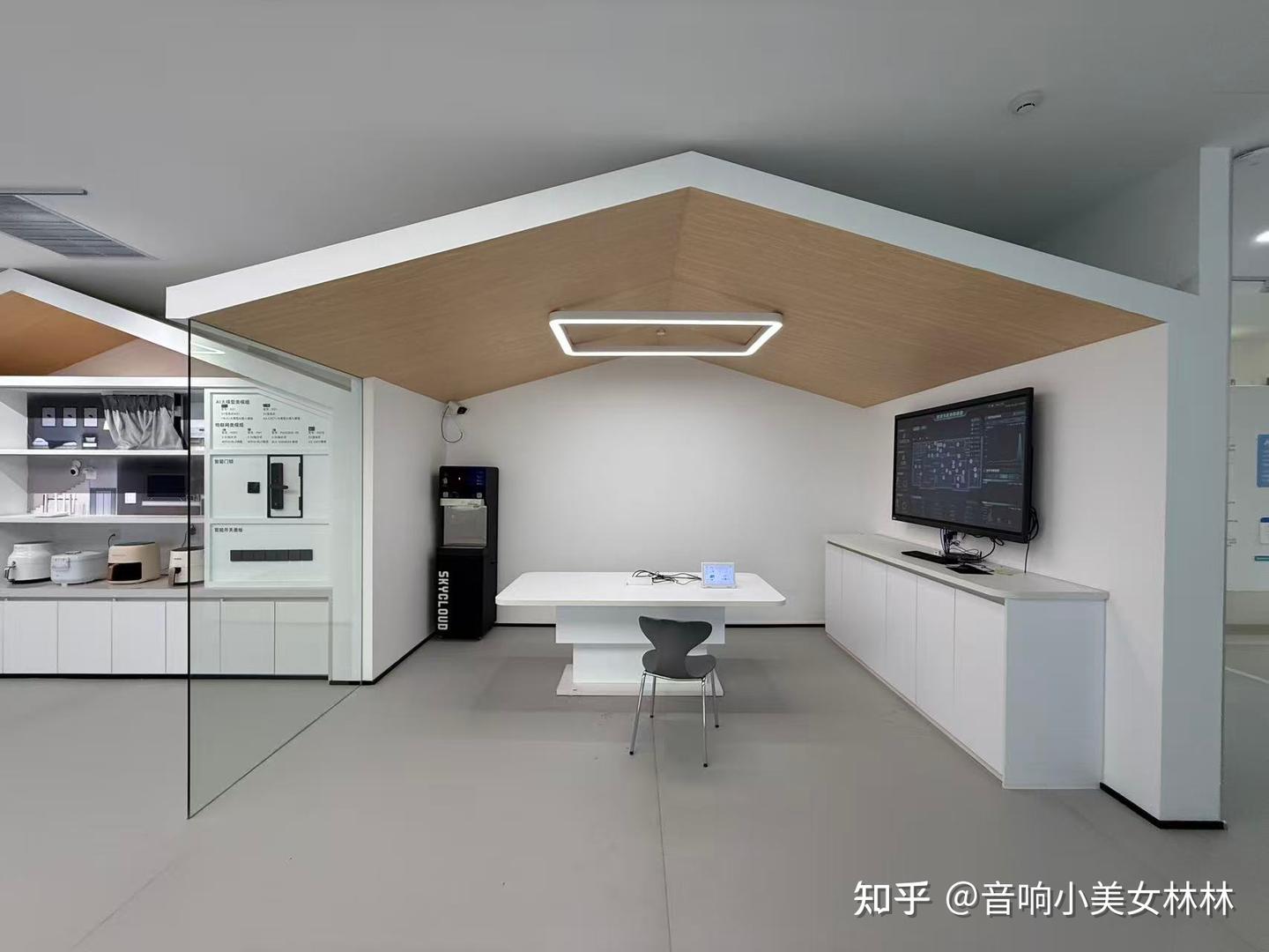 如何评价深开鸿与浙江外国语学校的战略合作？它是否代表了教育数字化未来的一个方向？ - 知乎