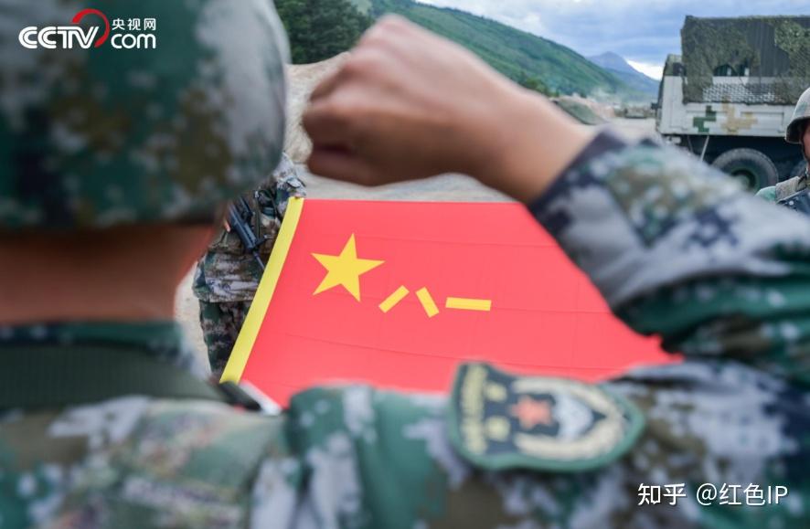 黄镇与中国人民解放军军旗 - 知乎