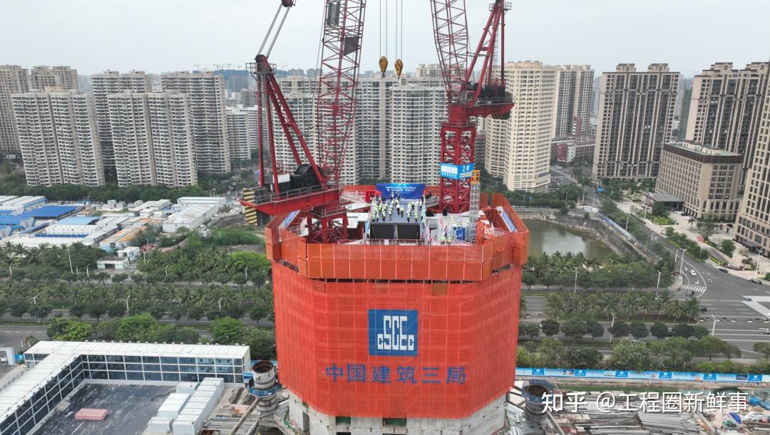 看“空中造楼机”如何建造海南第一高楼!开眼界了! - 知乎